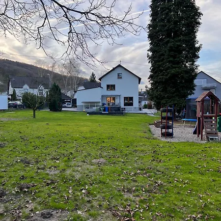 In Rheinnaehe Rheinbreitbach